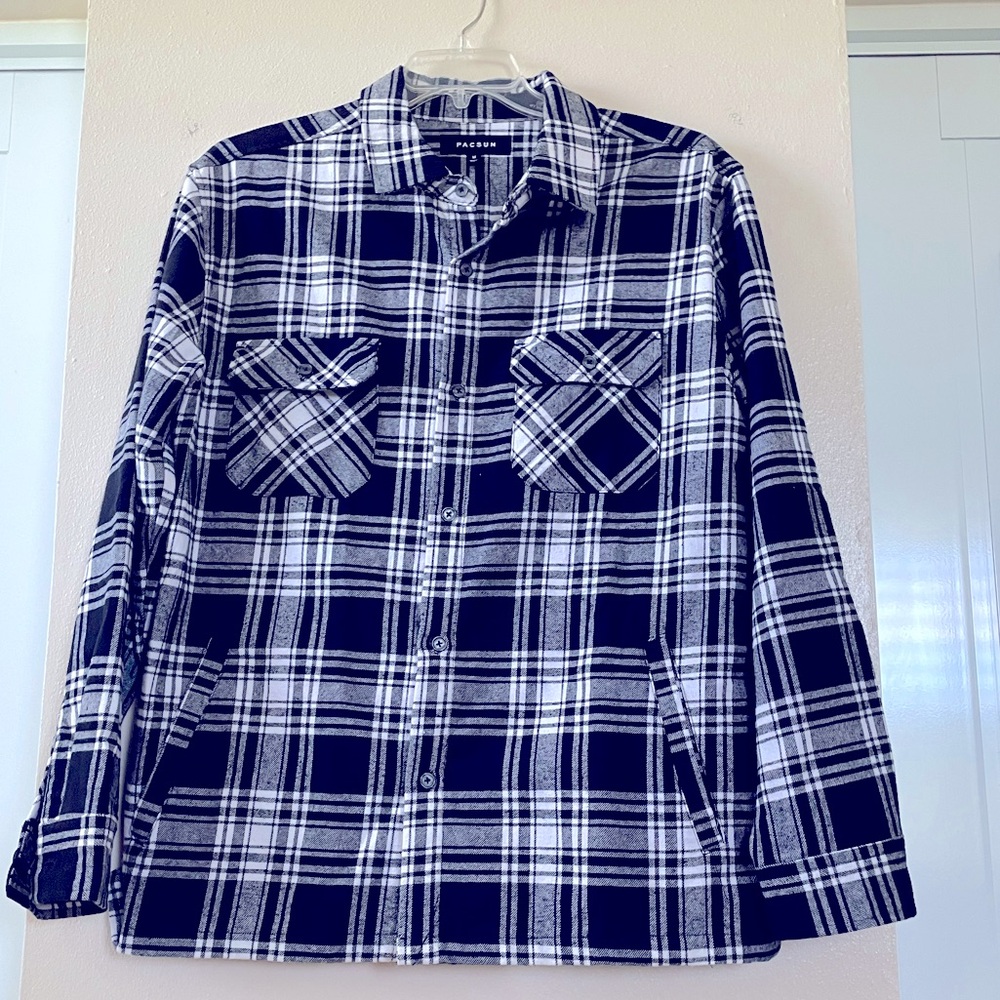 pacsun top size medium